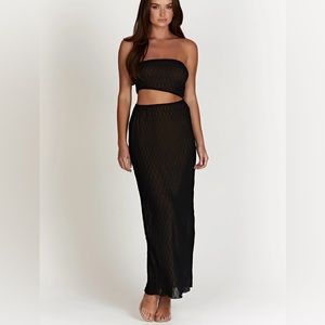 NWT meshki maxi dress xs black with cut out